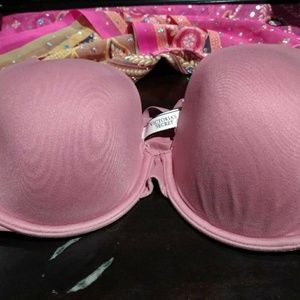 NWOT Victoria Secret Bra, 36C